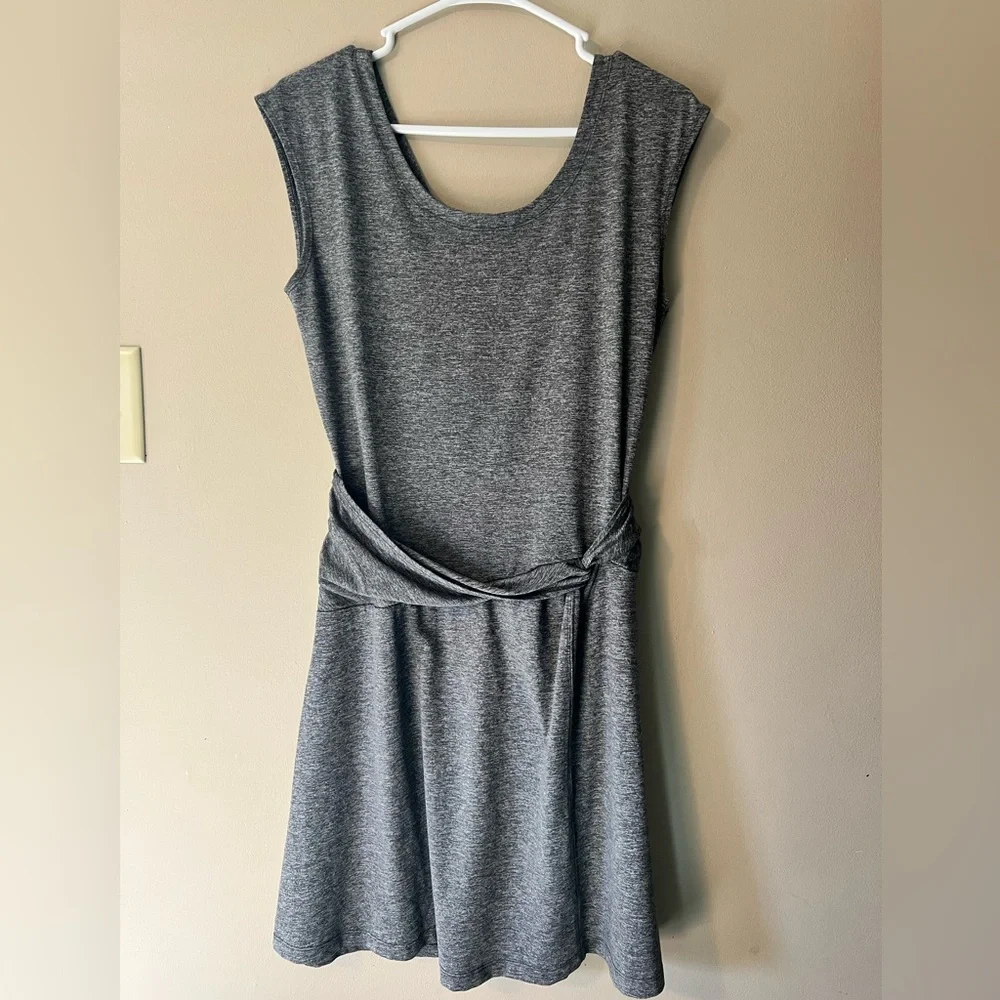 Patagonia women’s seabrook twist dress in grey.